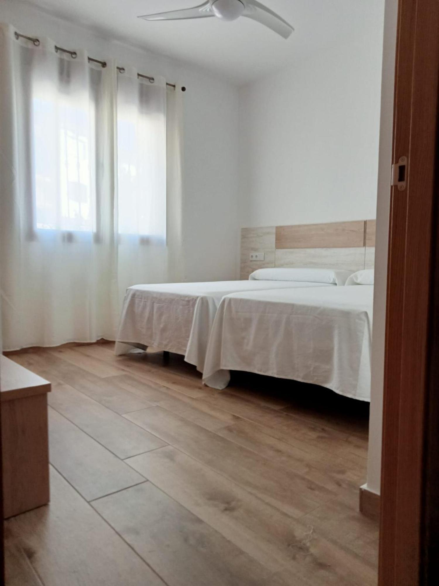 Apartamentos El Arenal أثيبو الغرفة الصورة